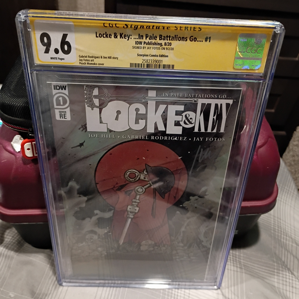 Locke & Key In Pale Battalions Go #1 CGC Signature Series 9.6 - IDW Jay Fotos